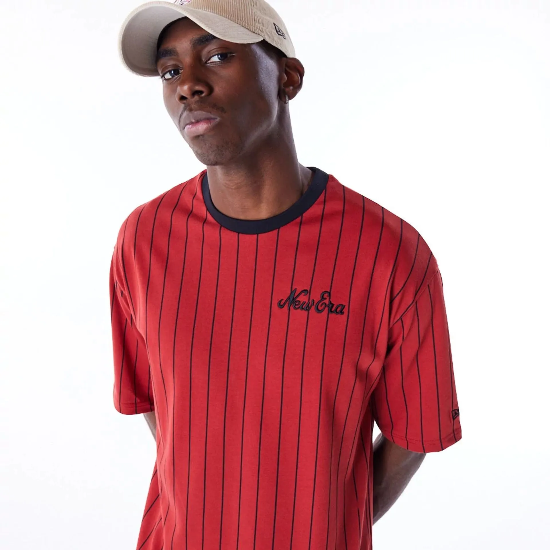 Camiseta Oversized New Era Pinstripe