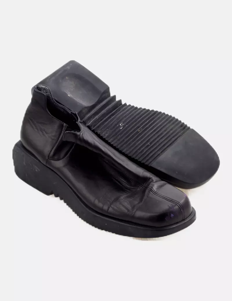 Basic black Vialis shoe