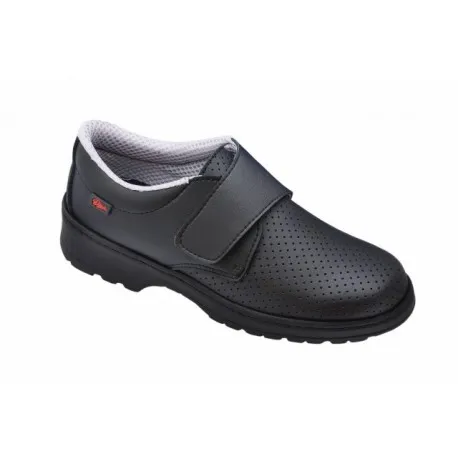 Anatomical Perforated Shoe