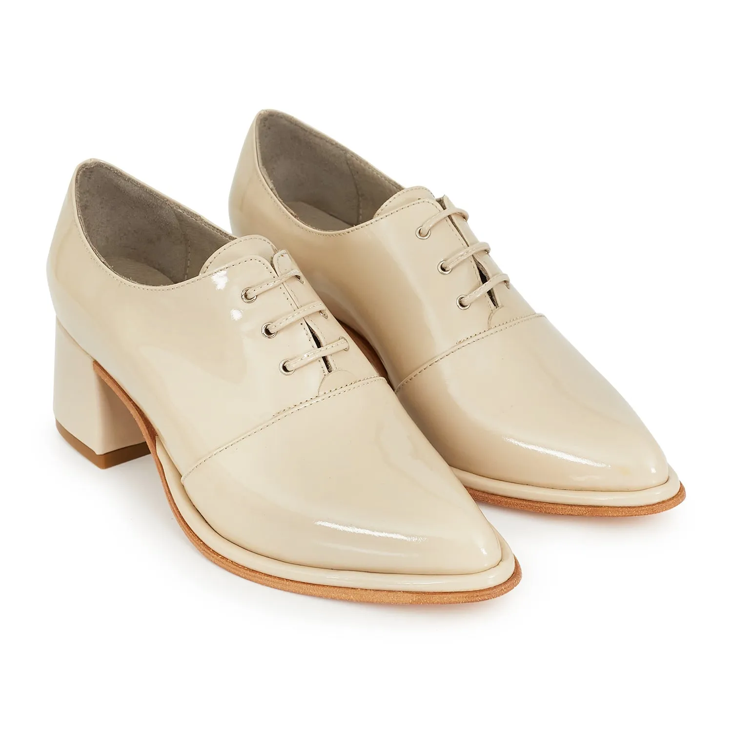 ZAPATO NAOMI NATURAL CHAROL